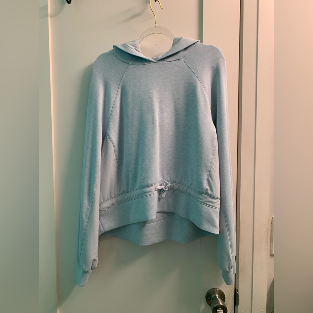 Travis Mathew Light Blue Golden State Hoodie size Medium